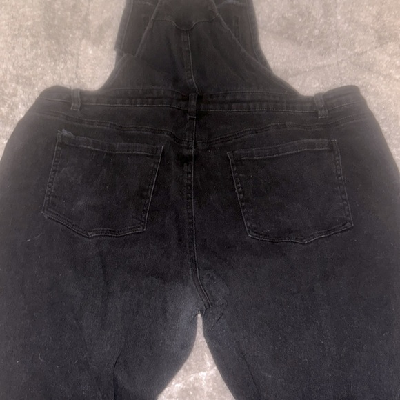 Forever 21 Plus sizes distressed overalls - Picture 4 of 9